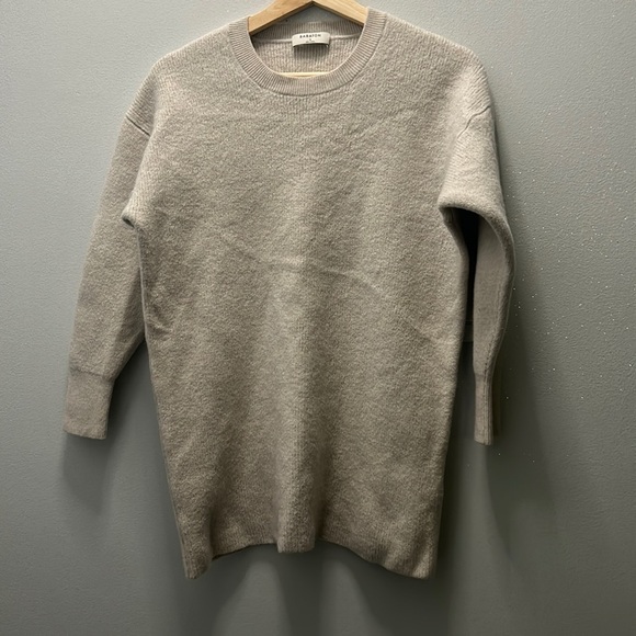 Sweaters - Aritzia | Babaton | S | Sweater with quarter length sleeves